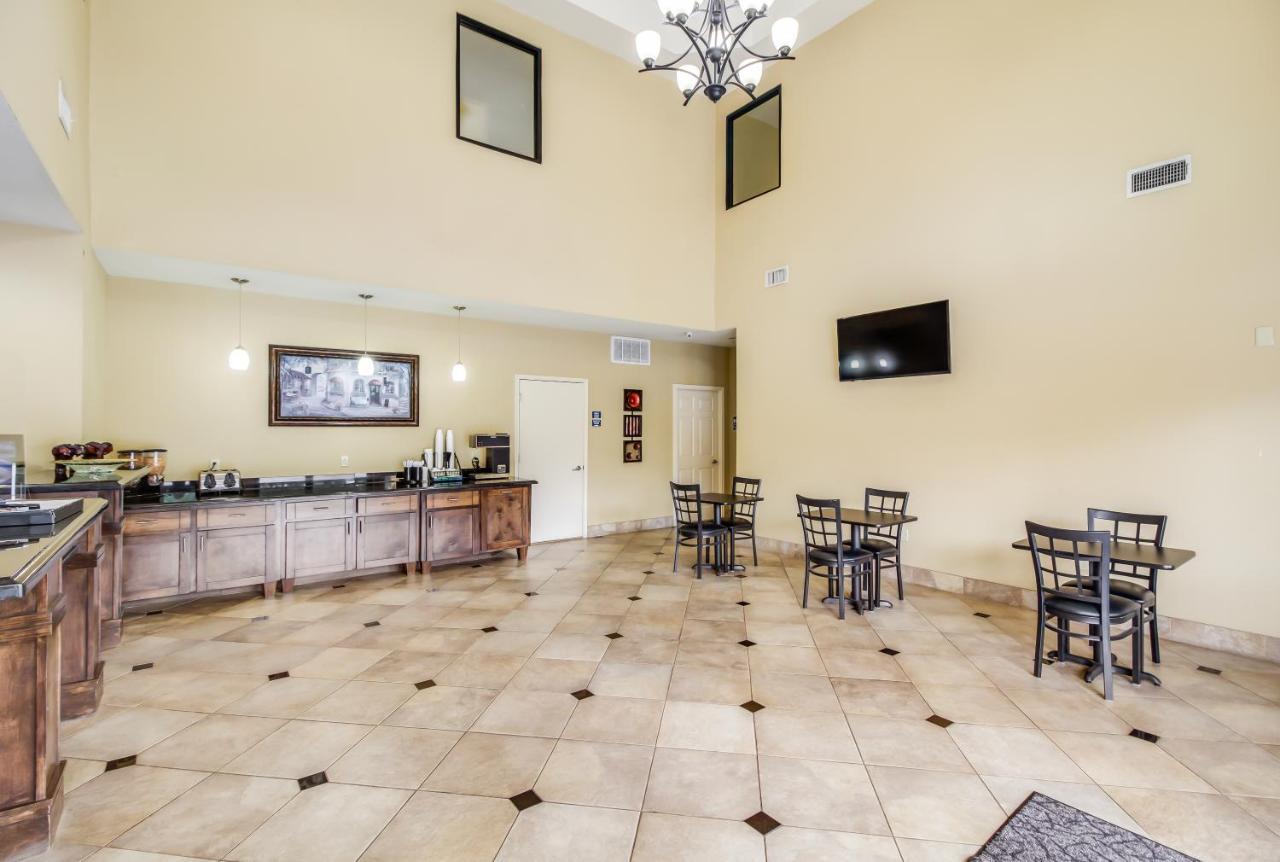Americas Best Value Inn & Suites Tomball Bagian luar foto
