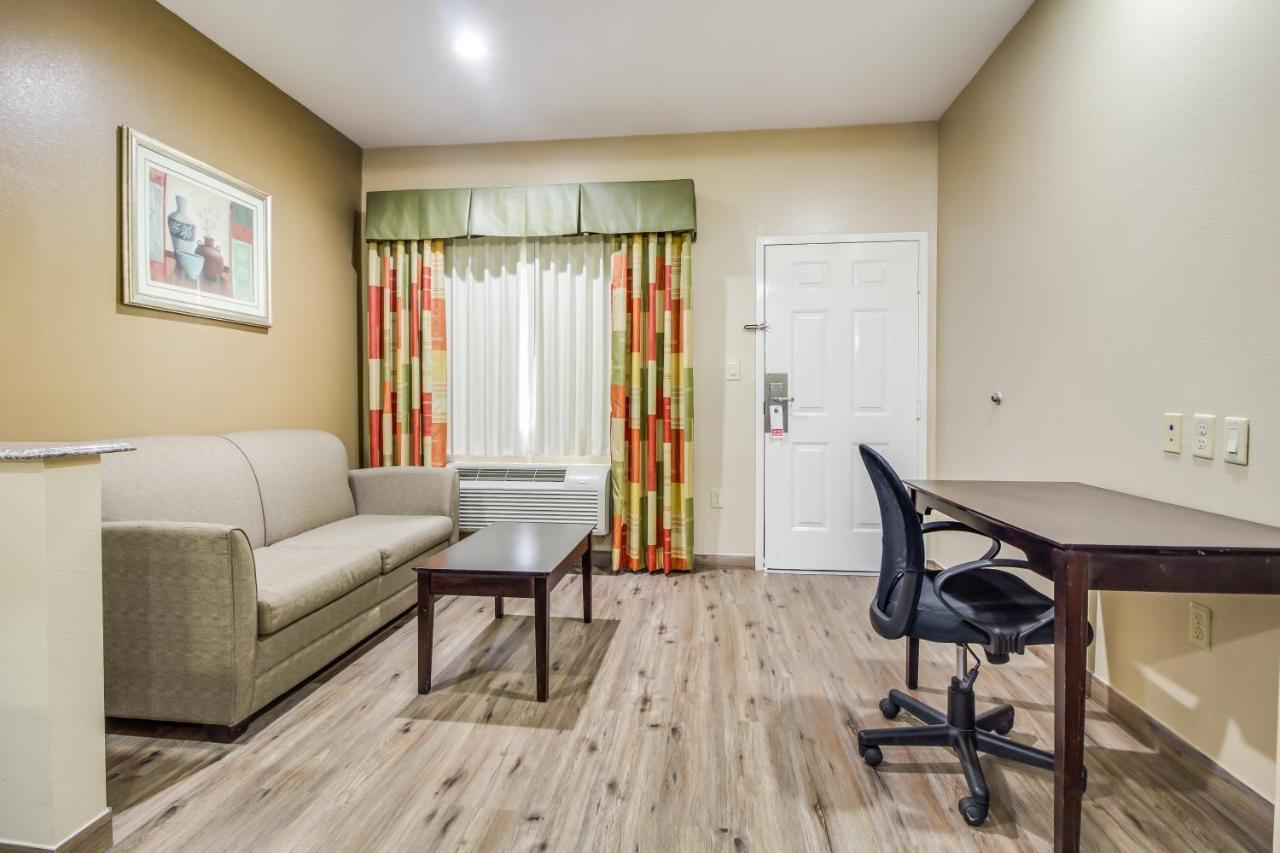 Americas Best Value Inn & Suites Tomball Bagian luar foto