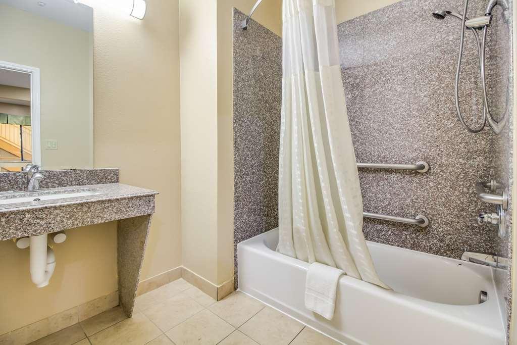Americas Best Value Inn & Suites Tomball Bagian luar foto