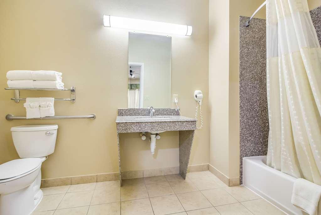 Americas Best Value Inn & Suites Tomball Bagian luar foto