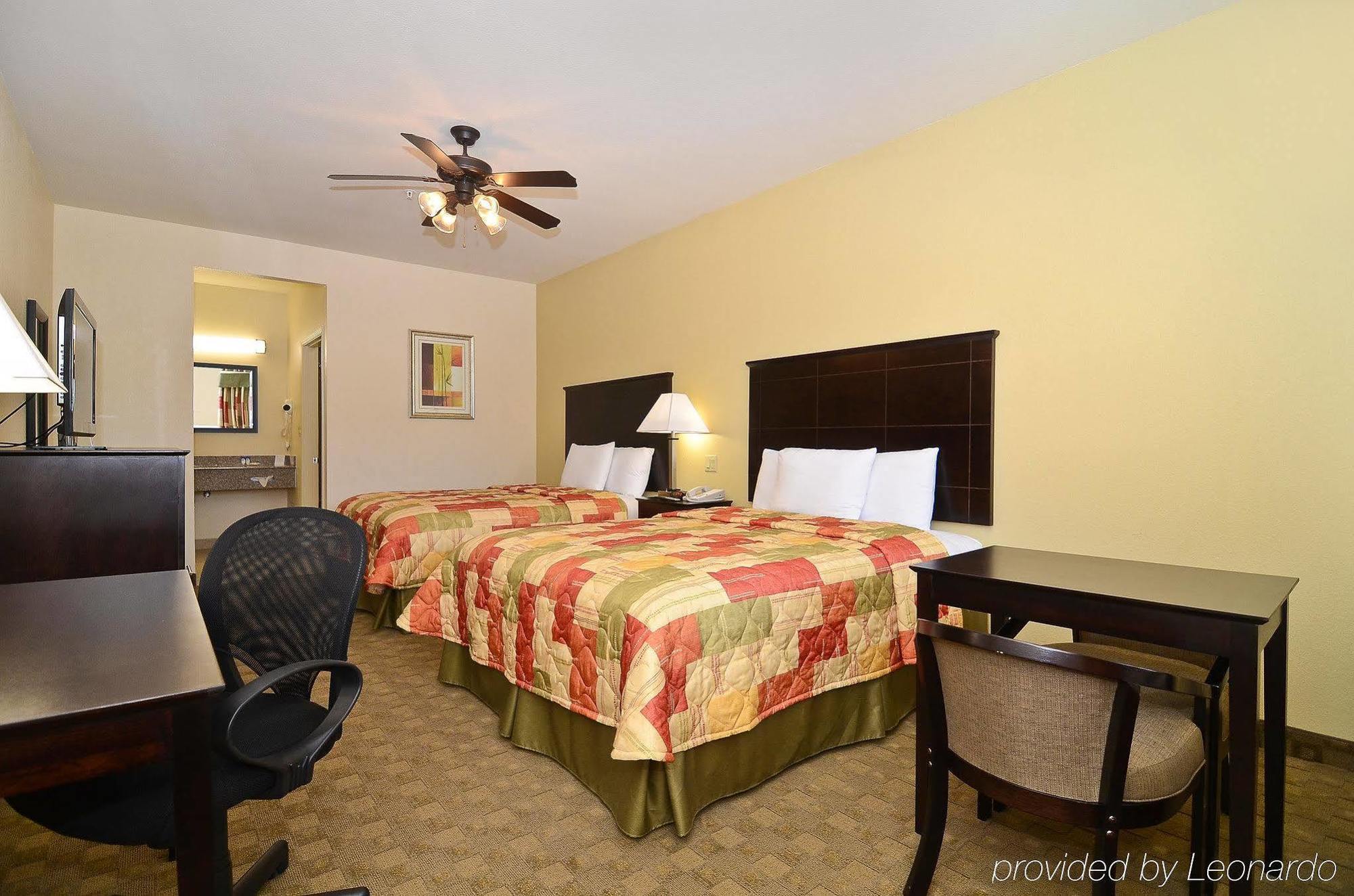 Americas Best Value Inn & Suites Tomball Ruang foto